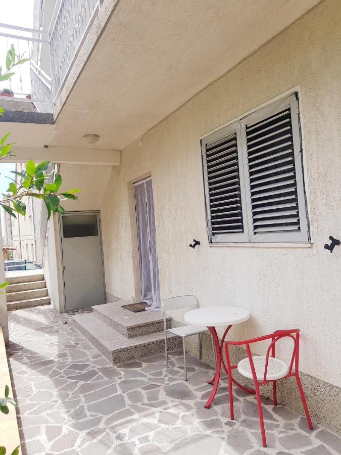 Apartments Aurora Kastela Exterior photo